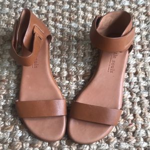 New: Gentle Soles Cognac Break Even Leather Sandal
